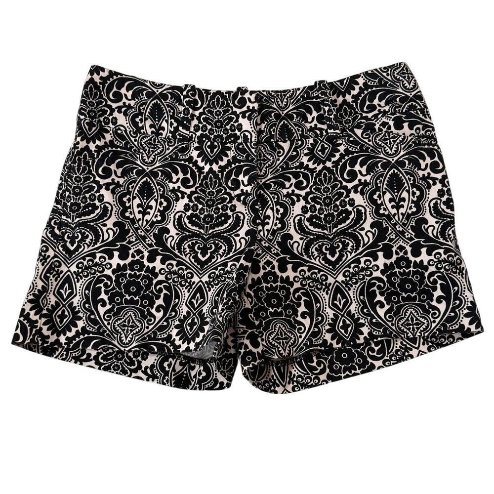 Ann Taylor Signature Shorts Size 0 Black White Paisley Floral Cotton Stretch